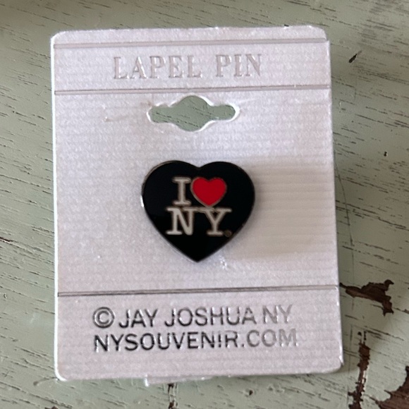 Jay Joshua Iconic I Love New York Lapel Enamel Pin NWT - Picture 1 of 2